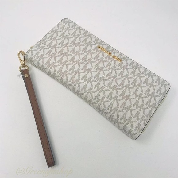 Michael Kors Handbags - New Michael kors large continental wallet